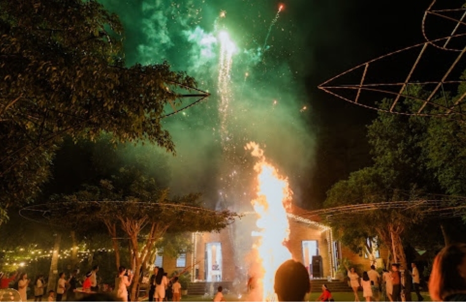 Review of ideal camping sites near Hanoi for groups of friends on weekends